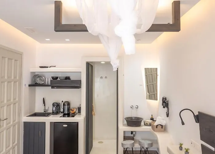 Sienalice Naxos Next To The *